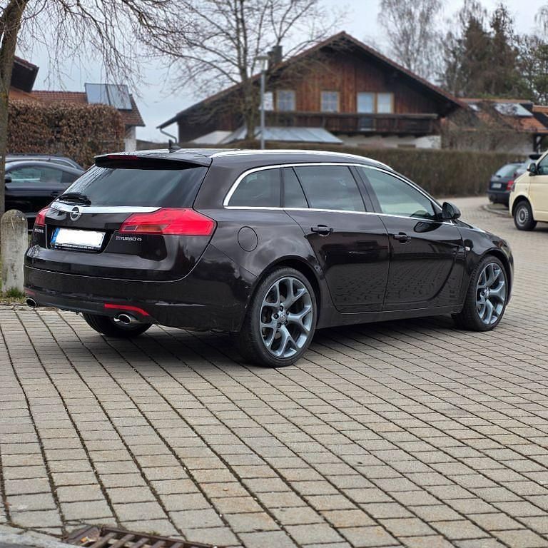 Gebraucht Opel Insignia Innovation 194 PS (142 kW) 2012 Braun Kombi