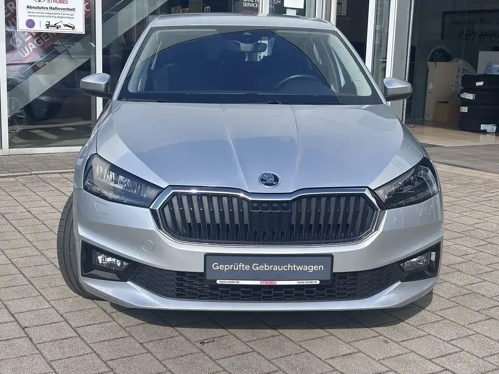 Gebraucht Skoda Fabia Style 110 PS (80 kW) 2022 Brilliant silver metallic Kleinwagen
