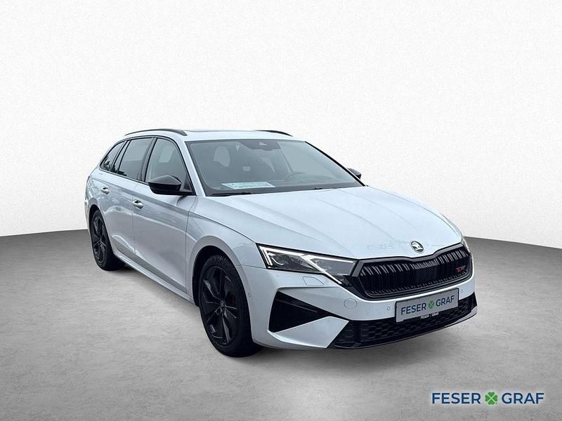 Gebraucht Skoda Octavia RS 265 PS (194 kW) 2025 Moon weiss perleffekt Kombi