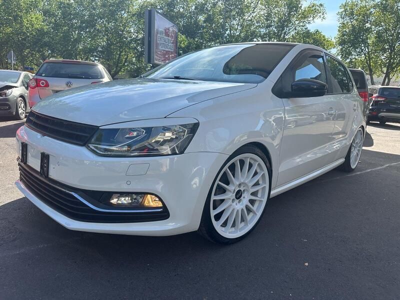 Weiß Gebraucht 2014 VW Polo Kleinwagen | 5.299 € (Guter Preis) - Bild 1/4