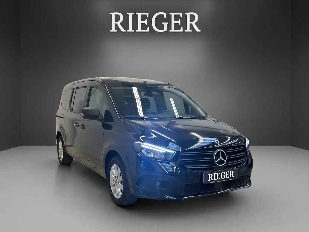 Gebraucht Mercedes Citan 113 Progressive 131 PS (96 kW) 2024 Schwarz Van / Kleinbus