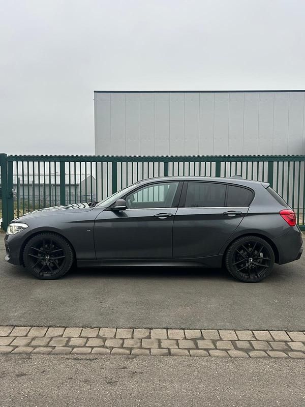 Gebraucht BMW 125 M Sport 224 PS (164 kW) 2016 Grau Kleinwagen