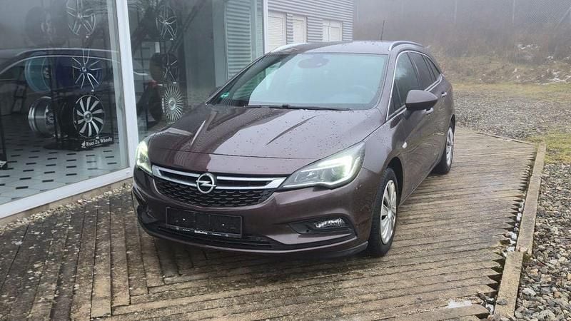 Violet Gebraucht 2016 Opel Astra Dynamic Kombi | 6.999 € (Superpreis) - Bild 1/4