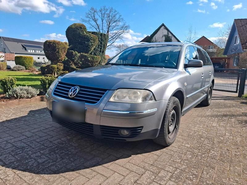 Gebraucht VW Passat 115 PS (84 kW) 2002 Grau Kombi