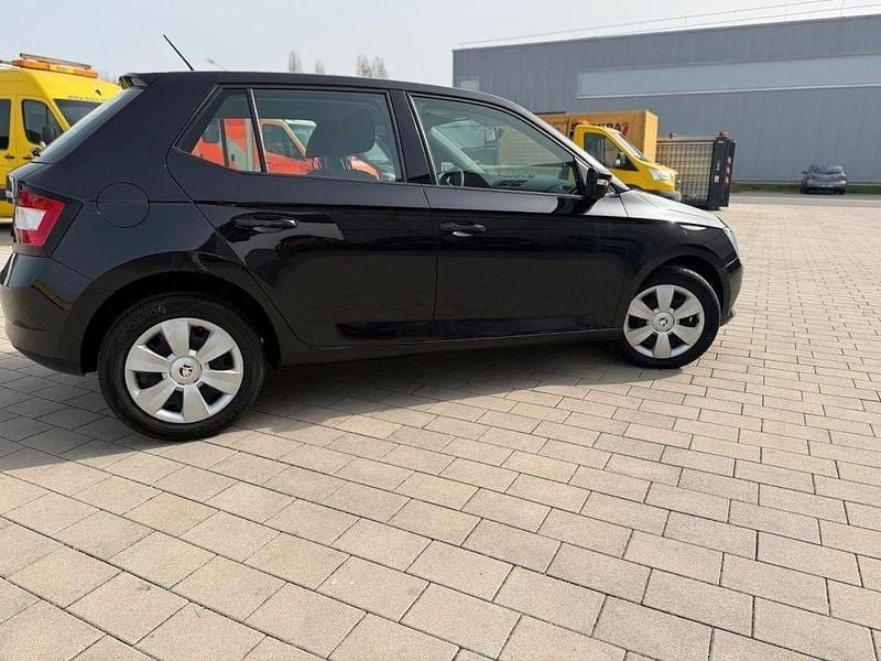 Gebraucht Skoda Fabia Cool Plus 60 PS (44 kW) 2018 Schwarz Limousine
