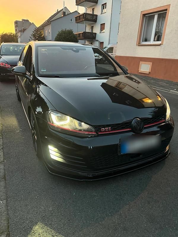 Gebraucht VW Golf VII GTI 230 PS (169 kW) 2016 Schwarz Limousine