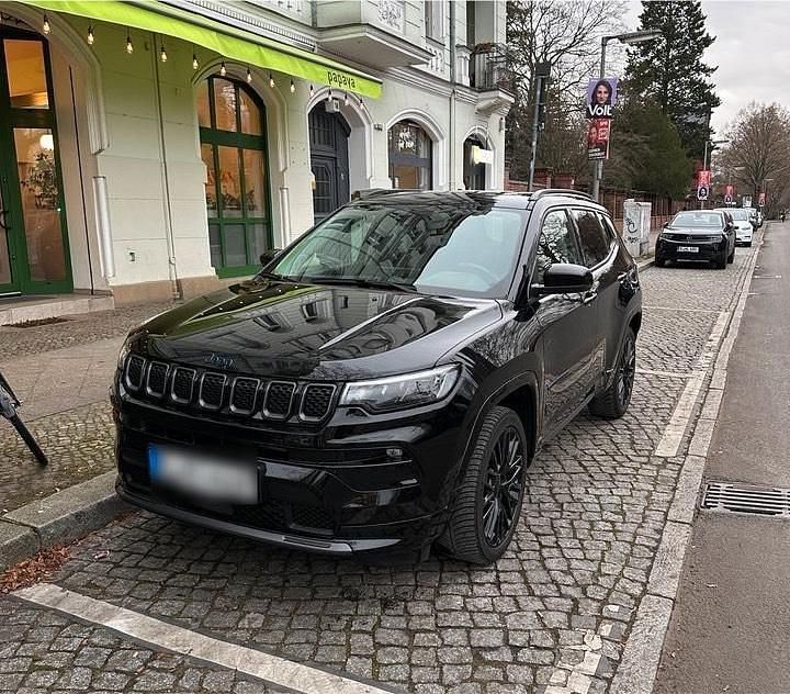 Gebraucht Jeep Compass 249 PS (183 kW) 2022 Schwarz SUV