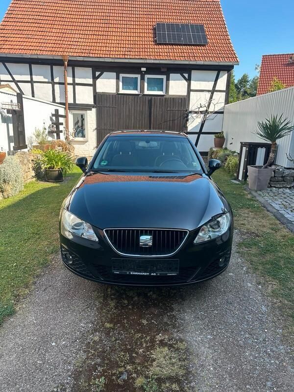 Schwarz Gebraucht 2011 Seat Exeo Limousine | 4.500 € (Fairer Preis) - Bild 1/4