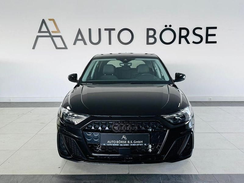 Gebraucht Audi A1 S-Line 95 PS (69 kW) 2023 Schwarz SUV