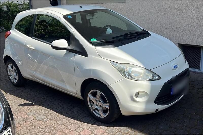 Weiß Gebraucht 2009 Ford Ka Kleinwagen | 2.200 € (Etwas zu teuer) - Bild 1/4