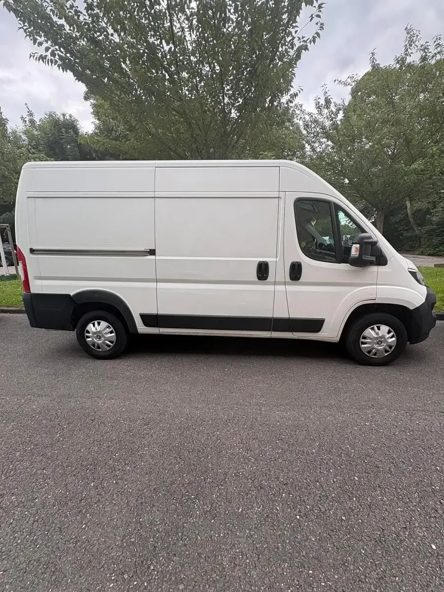 Gebraucht Peugeot Boxer 131 PS (96 kW) 2019 Weiß Van
