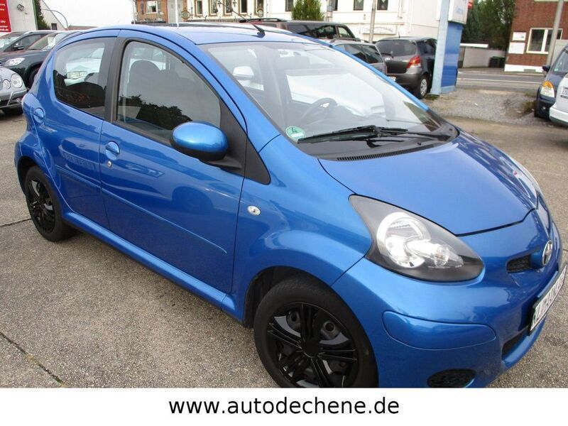 Blau Gebraucht 2009 Toyota Aygo Cool Kleinwagen | 4.950 € (Teuer) - Bild 1/4