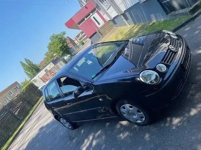 Gebraucht VW Polo Basis 54 PS (39 kW) 2005 Schwarz Kleinwagen