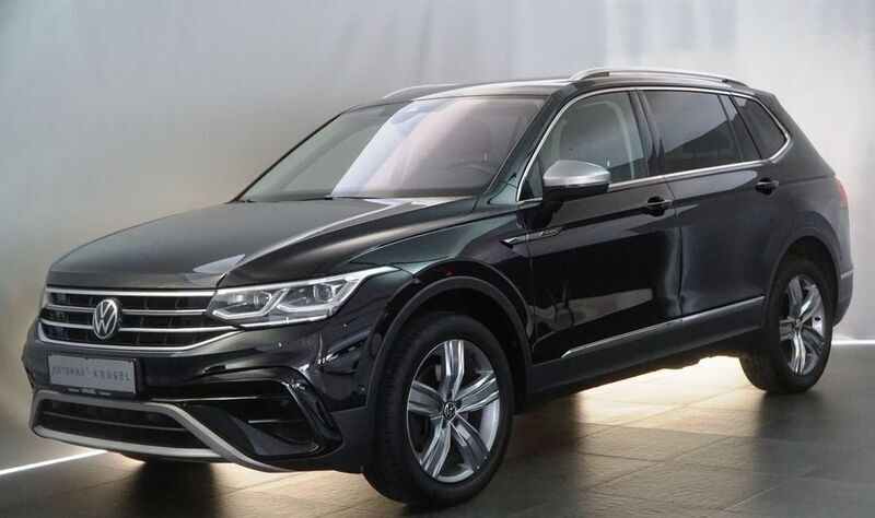 Gebraucht VW Tiguan Allspace Elegance 200 PS (147 kW) 2023 Schwarz SUV