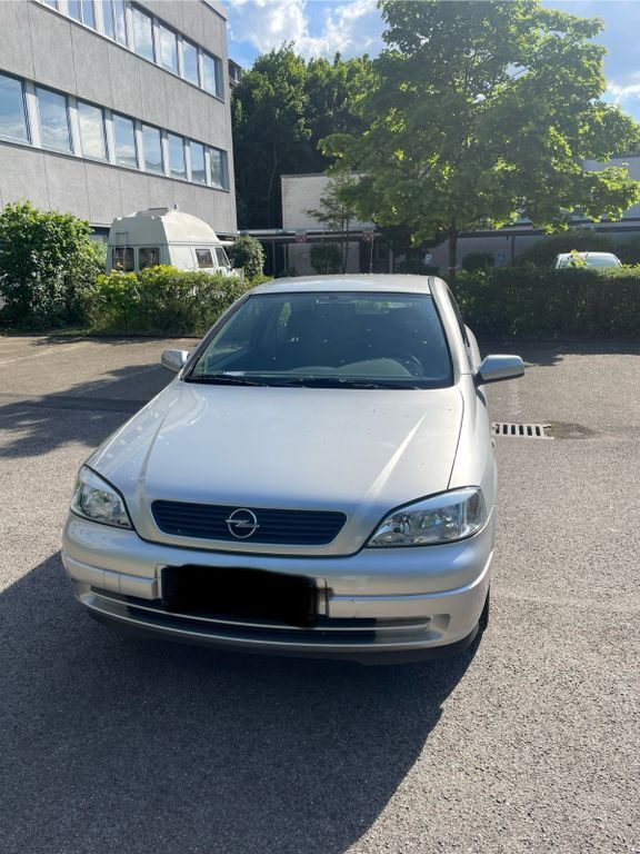 Silber Gebraucht 1999 Opel Astra Edition Limousine | 1.900 € (Fairer Preis) - Bild 1/4