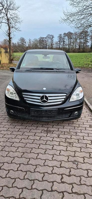 Gebraucht Mercedes B180 109 PS (80 kW) 2005 Schwarz Van / Kleinbus
