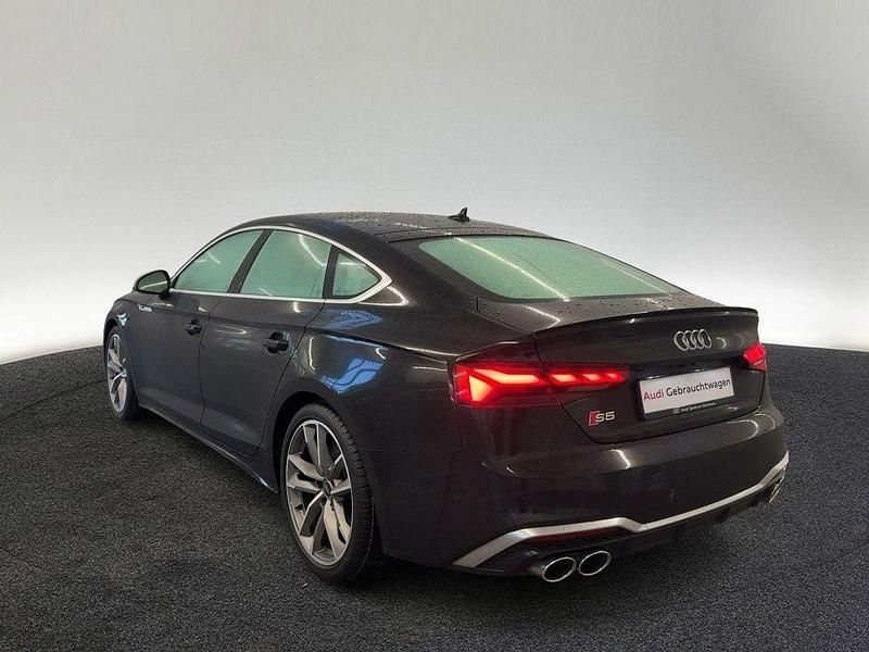 Gebraucht Audi S5 Sportback Ambiente 341 PS (250 kW) 2022 Mythosschwarz metallic Kleinwagen