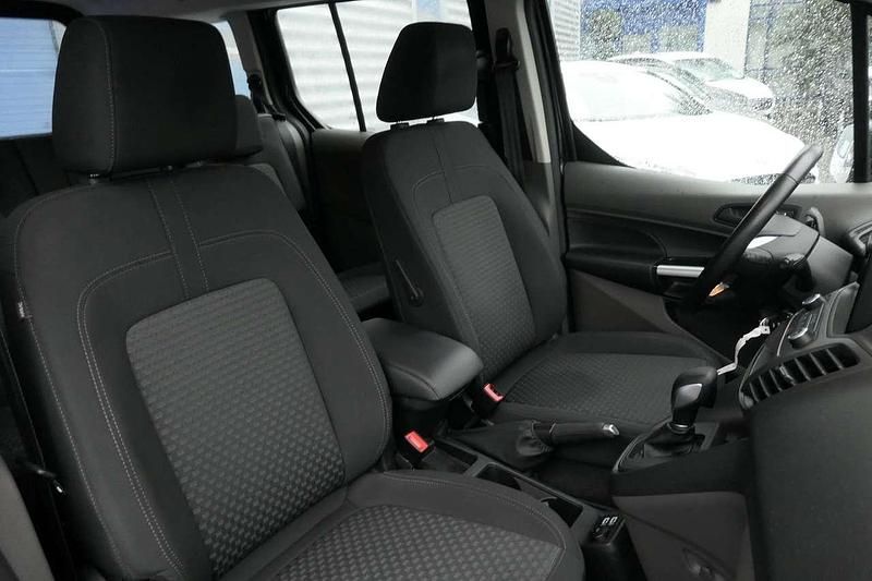 Gebraucht Ford Transit 99 PS (72 kW) 2021 Schwarz Kombi