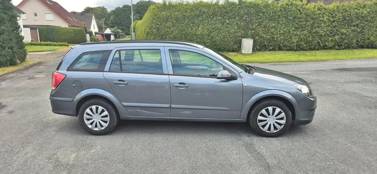 Gebraucht Opel Astra 105 PS (77 kW) 2007 Blau Kombi