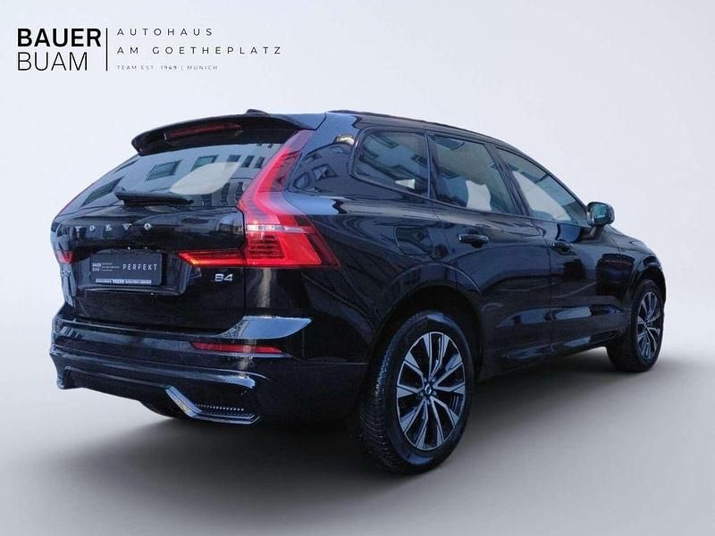 Gebraucht Volvo XC60 Plus 197 PS (144 kW) 2024 Onyx black / metallic SUV