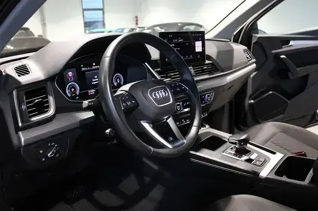 Używany Audi Q5 Advanced 299 KM (219 kW) 2021 Czarny SUV