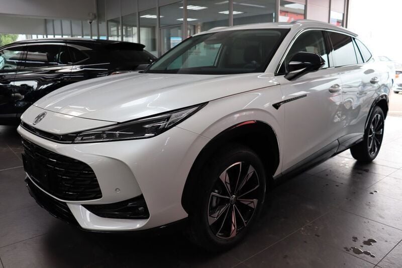 Weiß Neu 2025 MG HS Luxury SUV | 26.880 € (Guter Preis) - Bild 1/4