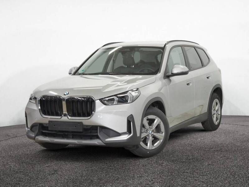 Spacesilber Gebraucht 2024 BMW X1 Performance SUV | 39.950 € (Guter Preis) - Bild 1/4