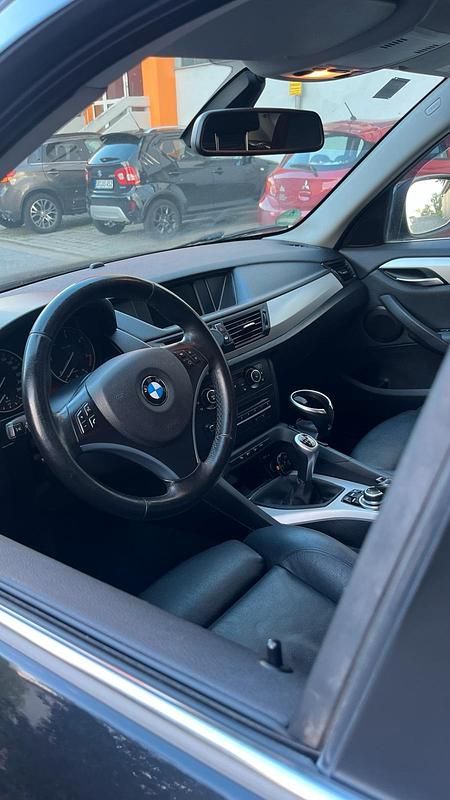 Używany BMW X1 177 KM (130 kW) 2011 Czarny SUV