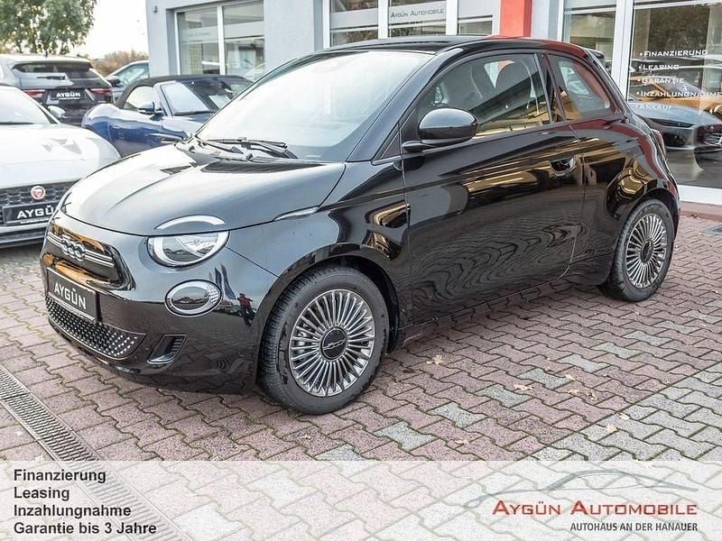 Gebraucht Fiat 500e Icon 69 kW (95 PS) 2023 Schwarz Limousine