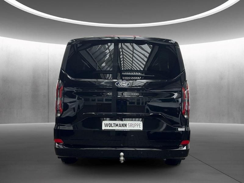 Neu Ford Tourneo Custom Titanium 170 PS (125 kW) 2026 Obsidianschwarz metallic Van
