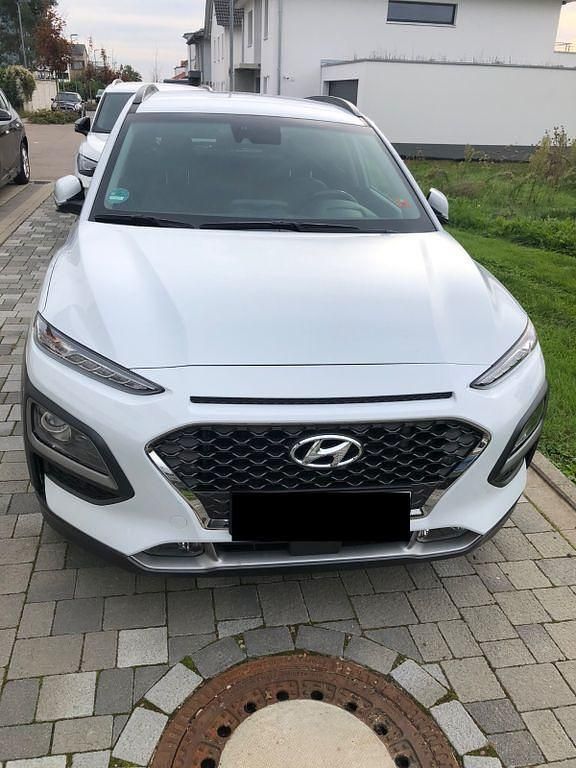 Weiß Gebraucht 2017 Hyundai Kona Premium SUV | 16.900 € (Fairer Preis) - Bild 1/4