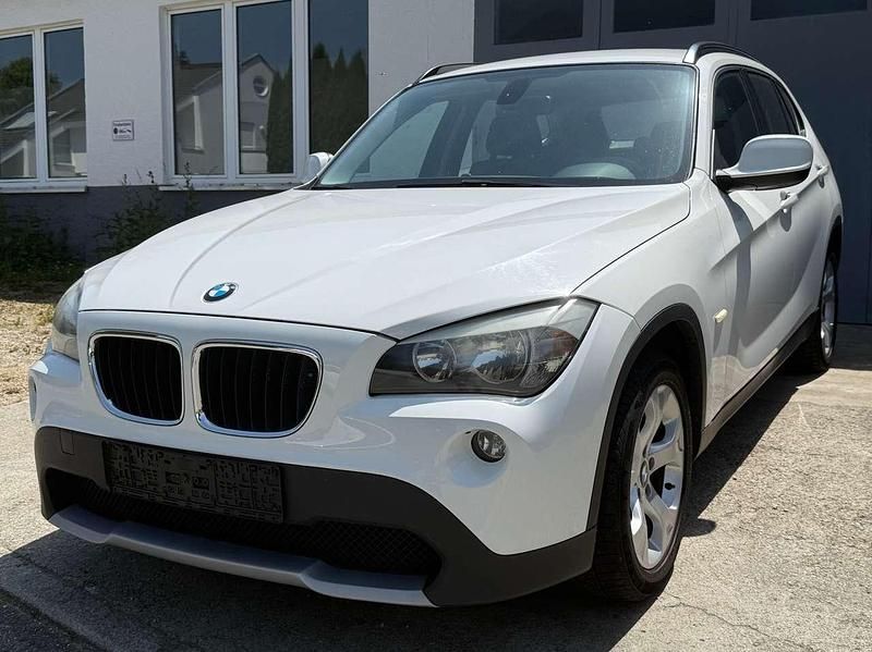 Weiß Gebraucht 2012 BMW X1 SUV | 7.990 € (Fairer Preis) - Bild 1/4