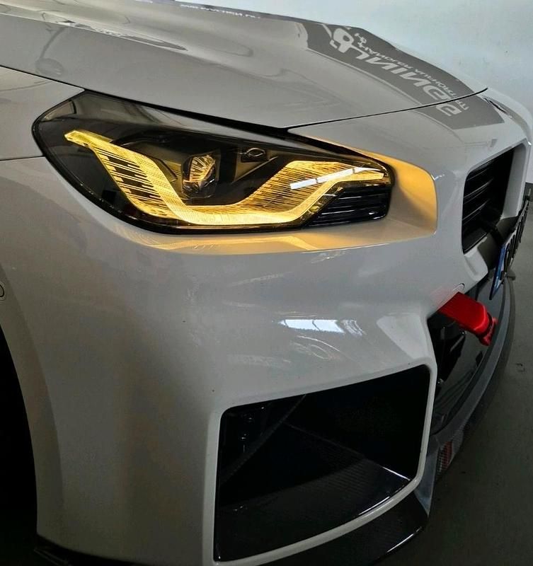Weiß Gebraucht 2024 BMW M2 M Performance Coupé | 79.000 € - Bild 1/4