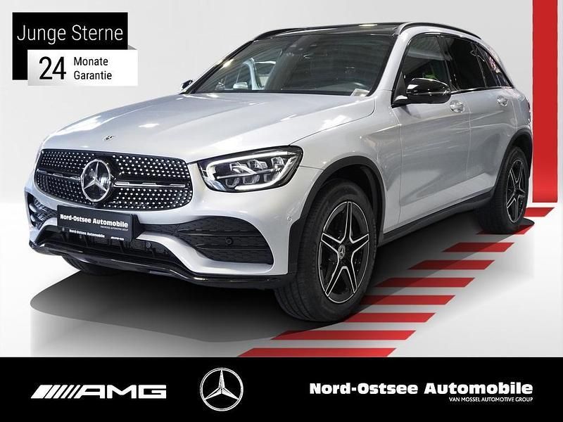 Metalliclack hightechsilber Gebraucht 2022 Mercedes GLC300e AMG SUV | 43.890 € (Teuer) - Bild 1/4