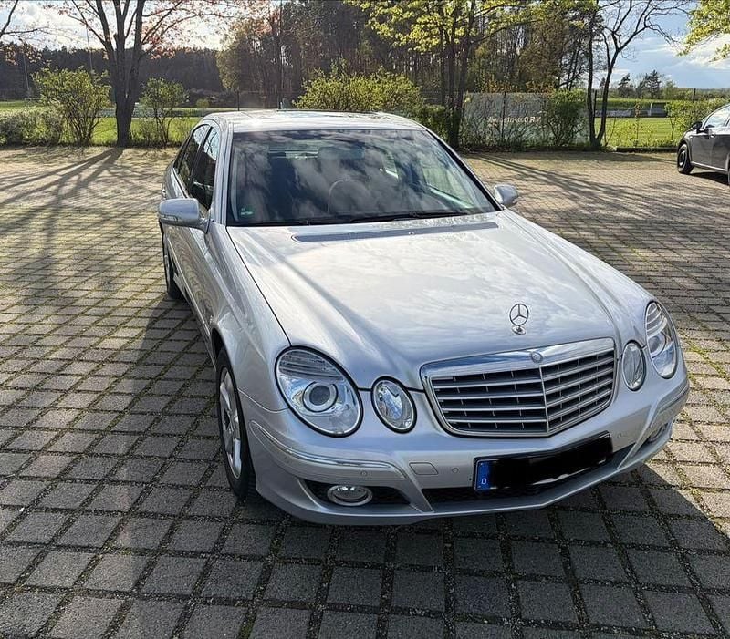 Gebraucht Mercedes E350 Elegance 272 PS (200 kW) 2006 Silber Limousine