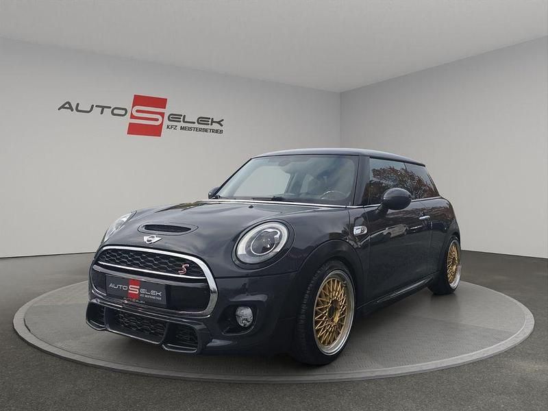 Grau Gebraucht 2016 Mini John Cooper Works Kleinwagen | 16.950 € (Guter Preis) - Bild 1/4