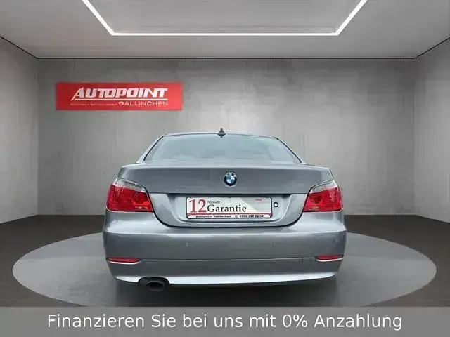 Gebraucht BMW 520 163 PS (119 kW) 2007 Grau Limousine