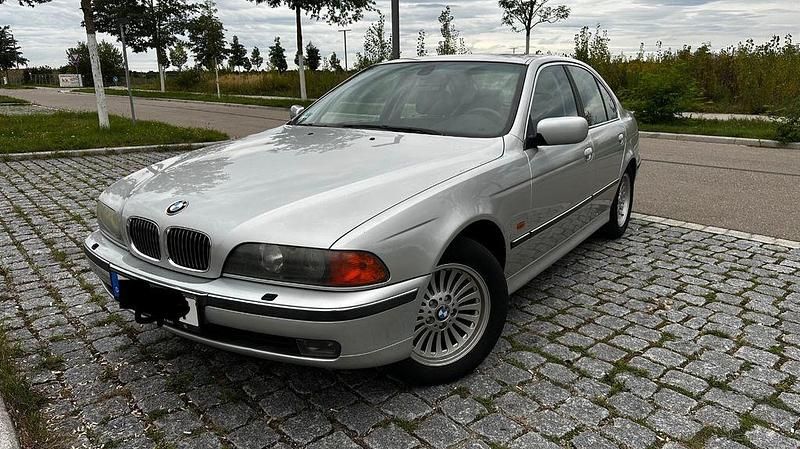 Silber Gebraucht 1999 BMW 535 Limousine | 6.600 € (Fairer Preis) - Bild 1/4