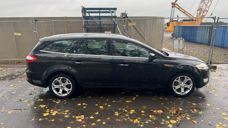 Gebraucht Ford Mondeo 175 PS (128 kW) 2009 Schwarz Kombi