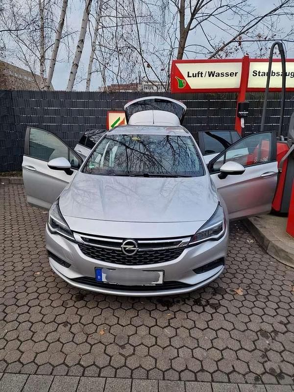 Gebraucht Opel Astra Dynamic 110 PS (80 kW) 2018 Limousine