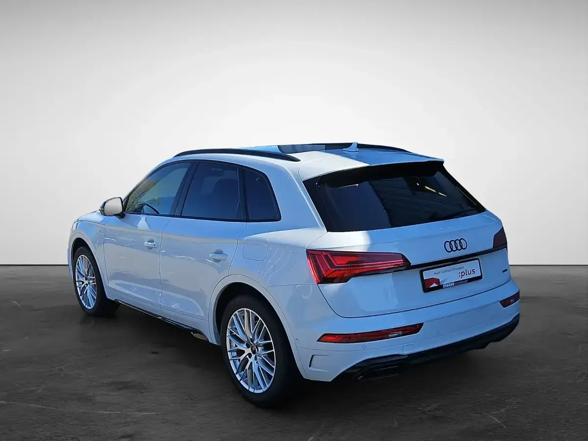 Gebraucht Audi Q5 Business 299 PS (219 kW) 2025 Gletscherweiß metallic SUV