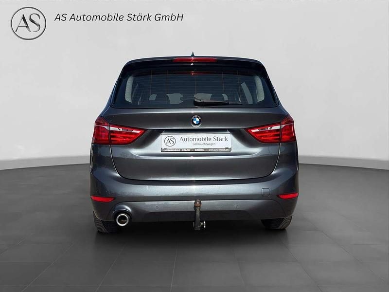 Gebraucht BMW 218 140 PS (102 kW) 2019 Mineralgrau metallic Van / Kleinbus