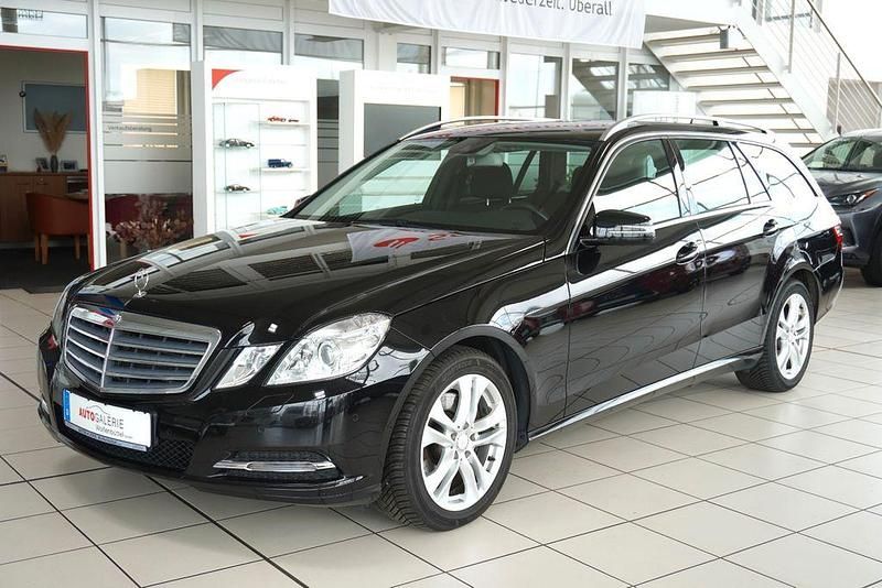 Second-hand Mercedes E300 231 CP (169 kW) 2012 Negru Break