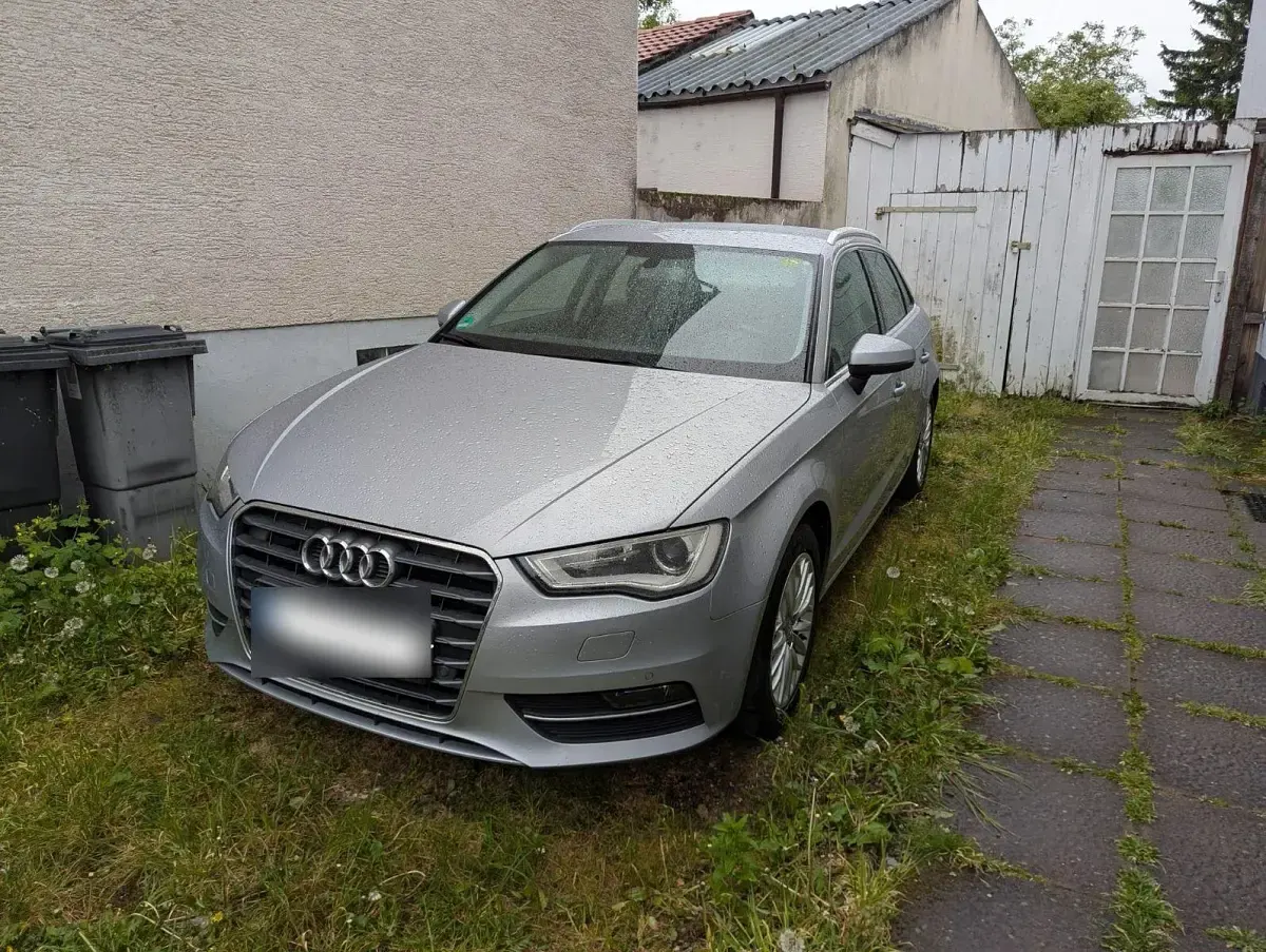 Gebraucht Audi A3 Ambiente 150 PS (110 kW) 2016 Silber Limousine
