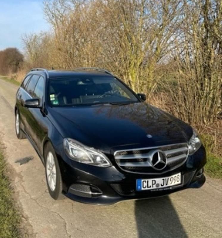 Gebraucht Mercedes E300 231 PS (169 kW) 2015 Schwarz Kombi