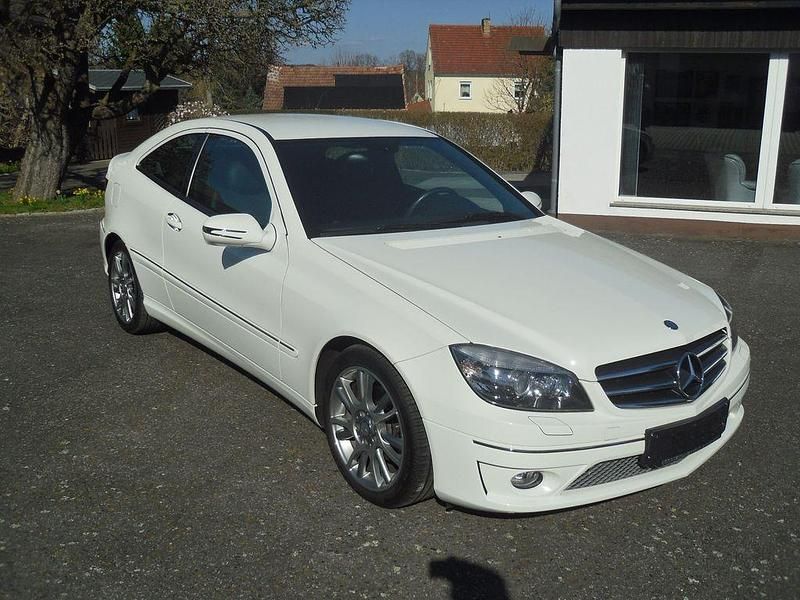 Gebraucht Mercedes CLC180 143 PS (105 kW) 2008 Weiß Kleinwagen