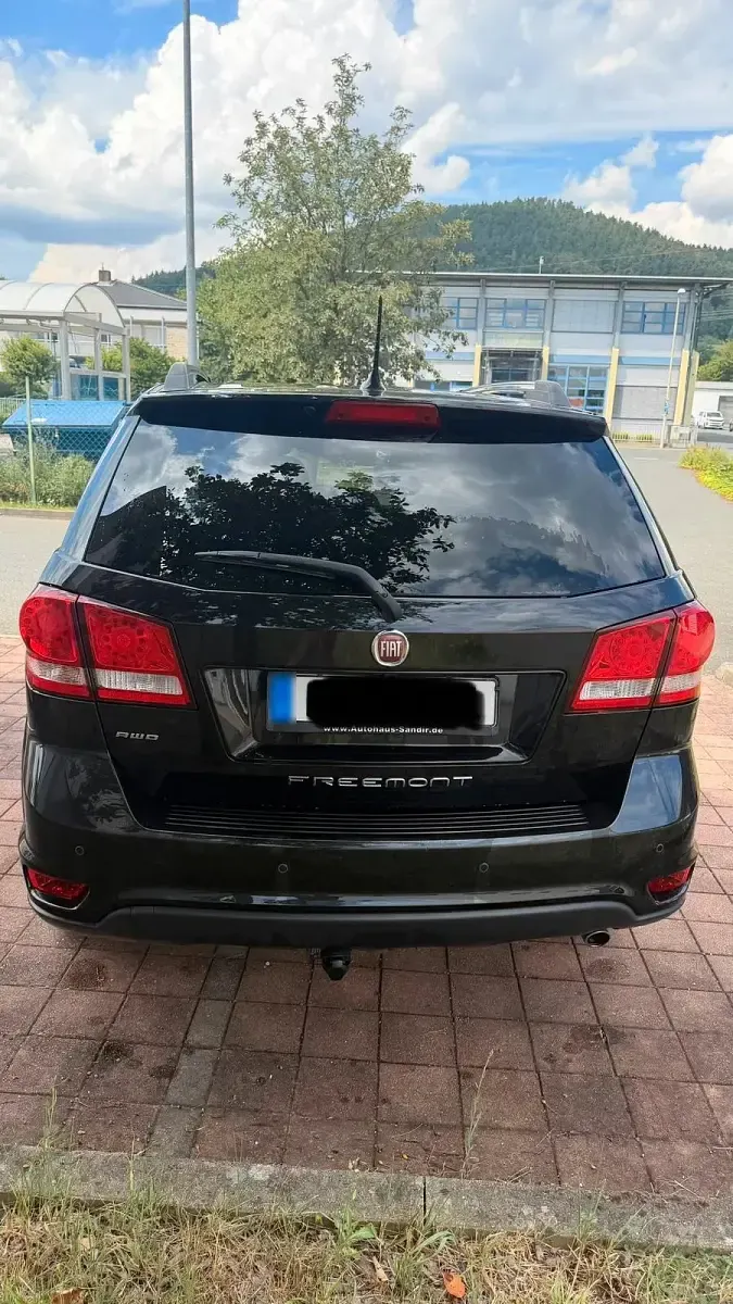 Gebraucht Fiat Freemont Lounge 170 PS (125 kW) 2013 Schwarz SUV