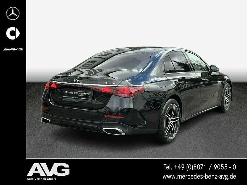Gebraucht Mercedes E400 AMG 381 PS (280 kW) 2024 Lack obsidianschwarz Limousine