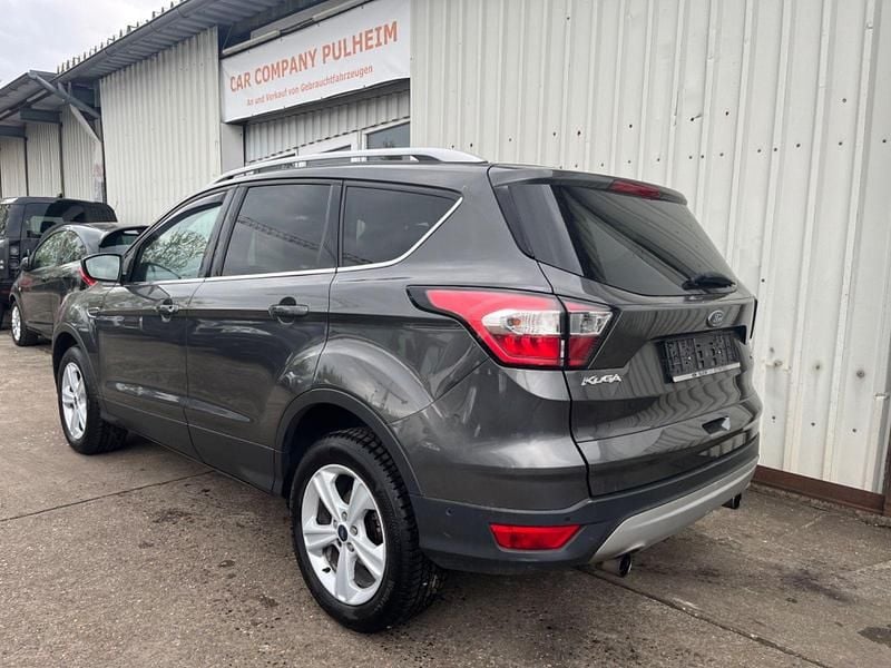Używany Ford Kuga Cool & Connect 150 KM (110 kW) 2017 Szary SUV