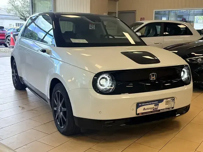 Gebraucht Honda e 100 kW (136 PS) 2024 Weiß Kleinwagen
